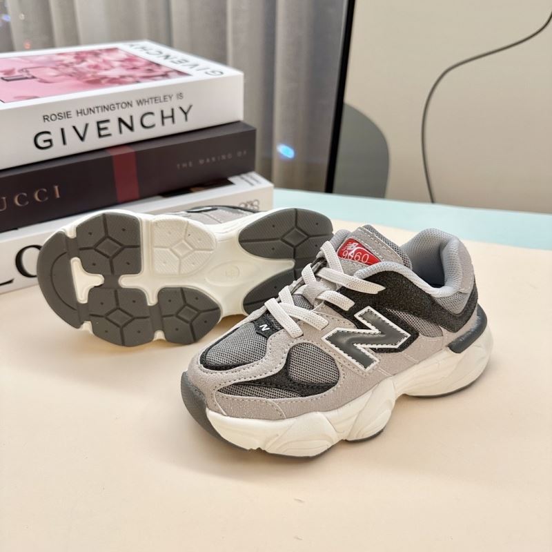 NEW BALANCE SHOES